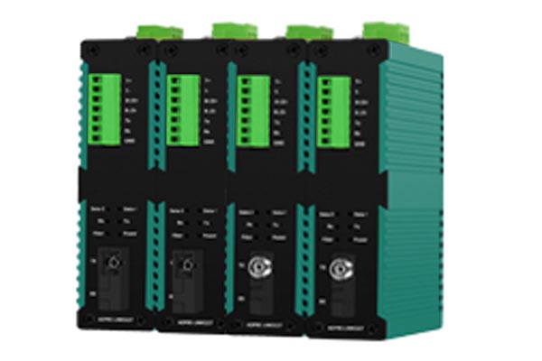 SMT1400系列工业级光纤串口服务器